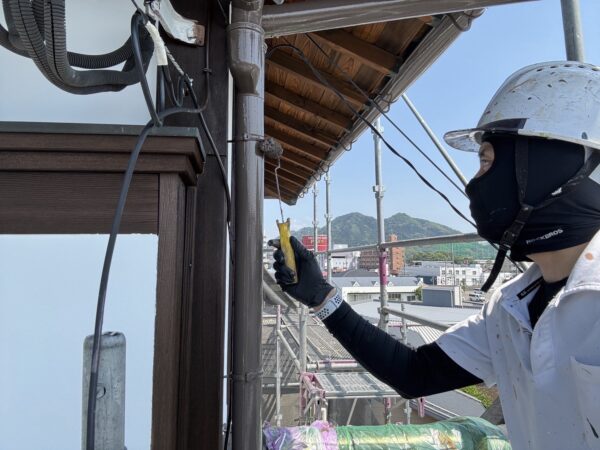 新宮町新宮東H様邸樋塗装14日目