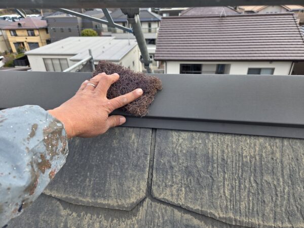 古賀市舞の里U様邸屋根·付帯塗装工事2日目