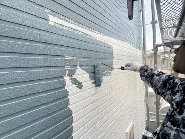 宗像市自由が丘I様邸外壁中塗り4日目