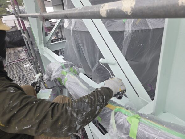 嘉麻市P工場様防音棟タンク塗装工事11日目