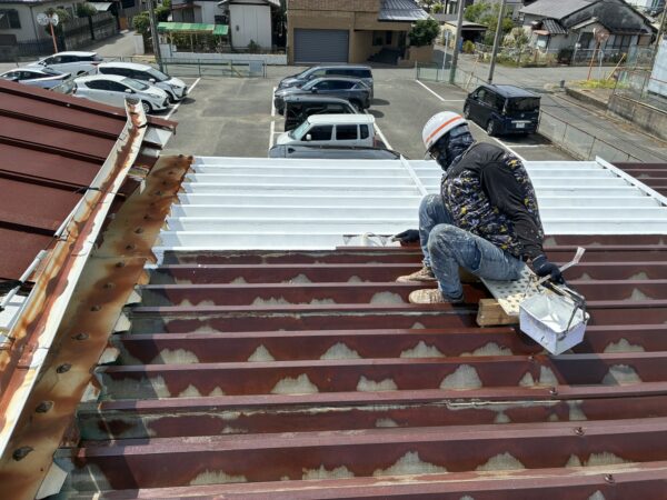 古賀市F様店舗屋根塗装11日目